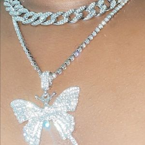 Bling out butterfly necklace set